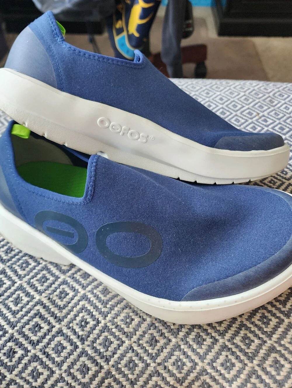 OOFOS OOmg eeZee Low Recovery Shoes Navy Blue Men's Size 10